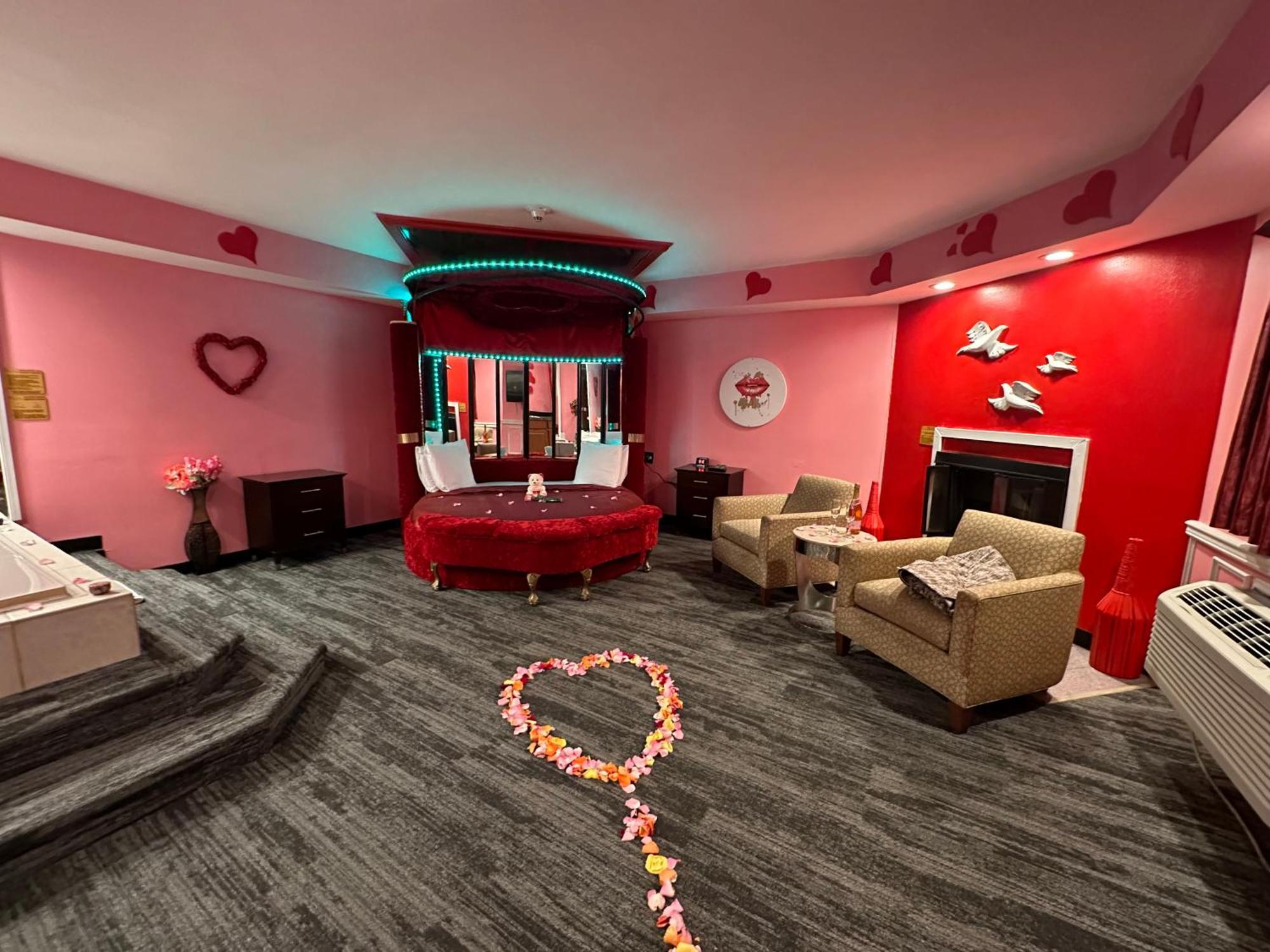 Inn Of The Dove - Romantic Luxury Suites With Jacuzzi & Fireplace At Harrisburg-Hershey-Philadelphia, Pa Luaran gambar