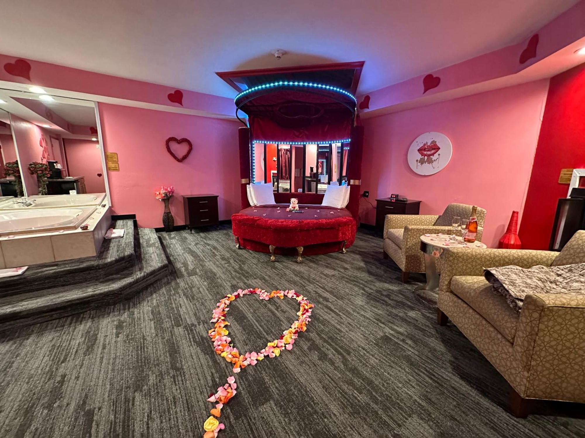 Inn Of The Dove - Romantic Luxury Suites With Jacuzzi & Fireplace At Harrisburg-Hershey-Philadelphia, Pa Luaran gambar