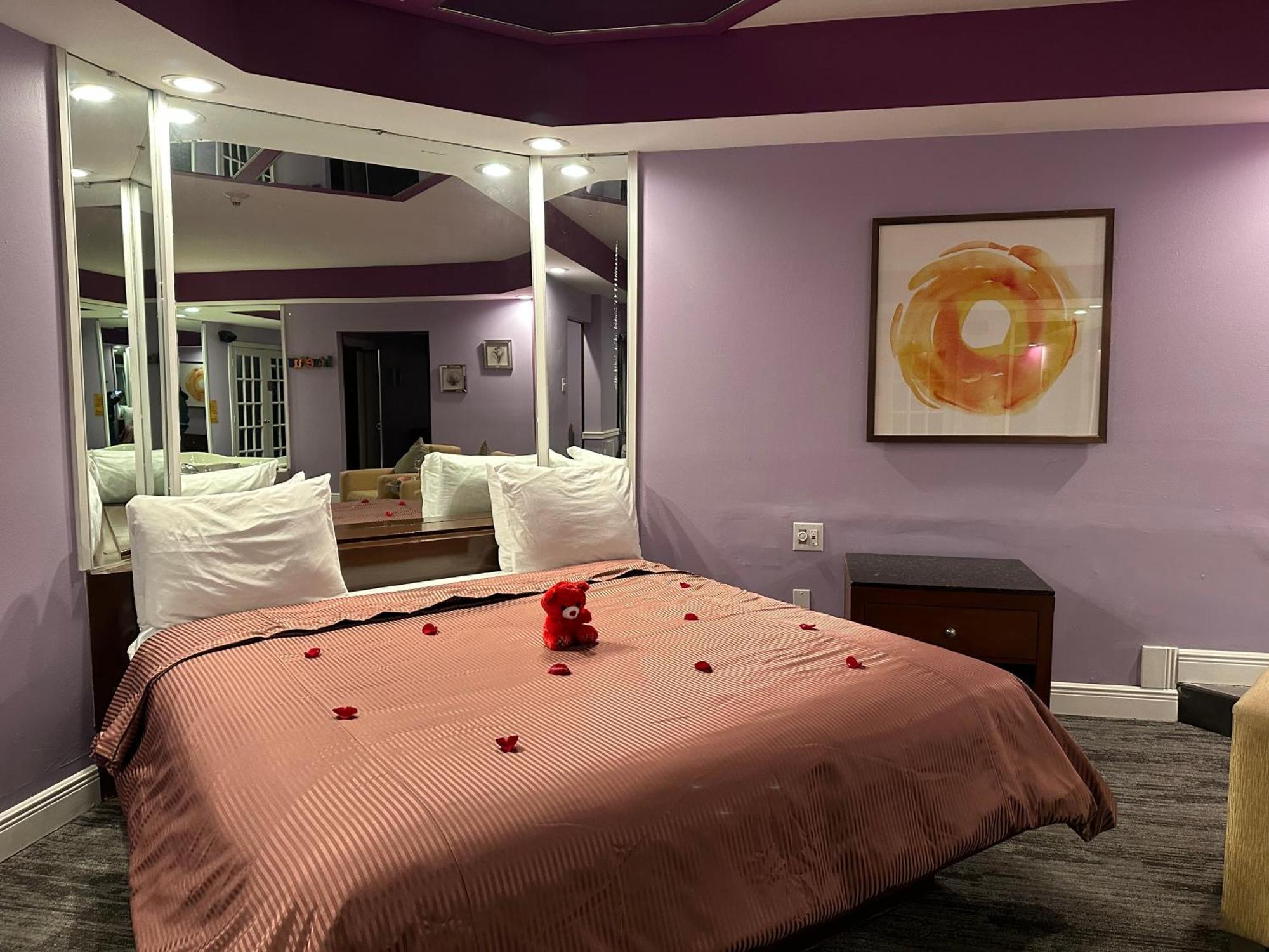 Inn Of The Dove - Romantic Luxury Suites With Jacuzzi & Fireplace At Harrisburg-Hershey-Philadelphia, Pa Luaran gambar