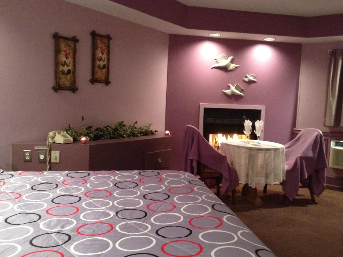 Inn Of The Dove - Romantic Luxury Suites With Jacuzzi & Fireplace At Harrisburg-Hershey-Philadelphia, Pa Bilik gambar